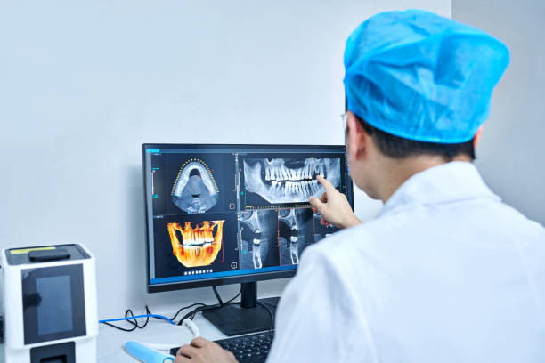 Best Holiday Emergency Dentist in Farmington, IL